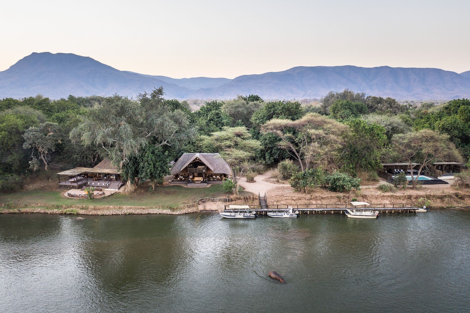 Accommodation and guest areas at Chiawa Camp