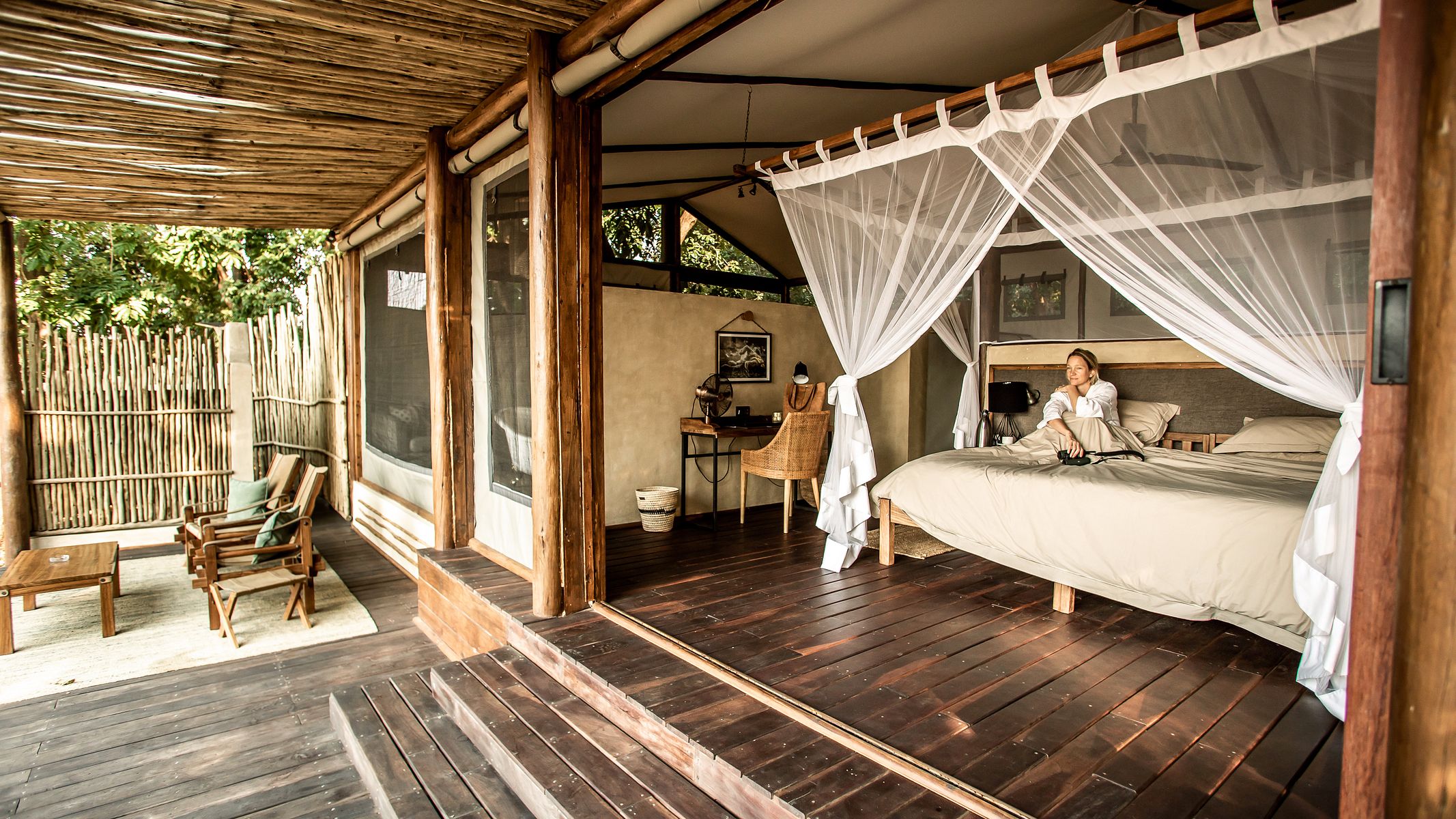 Accommodation and guest areas at Chiawa Camp